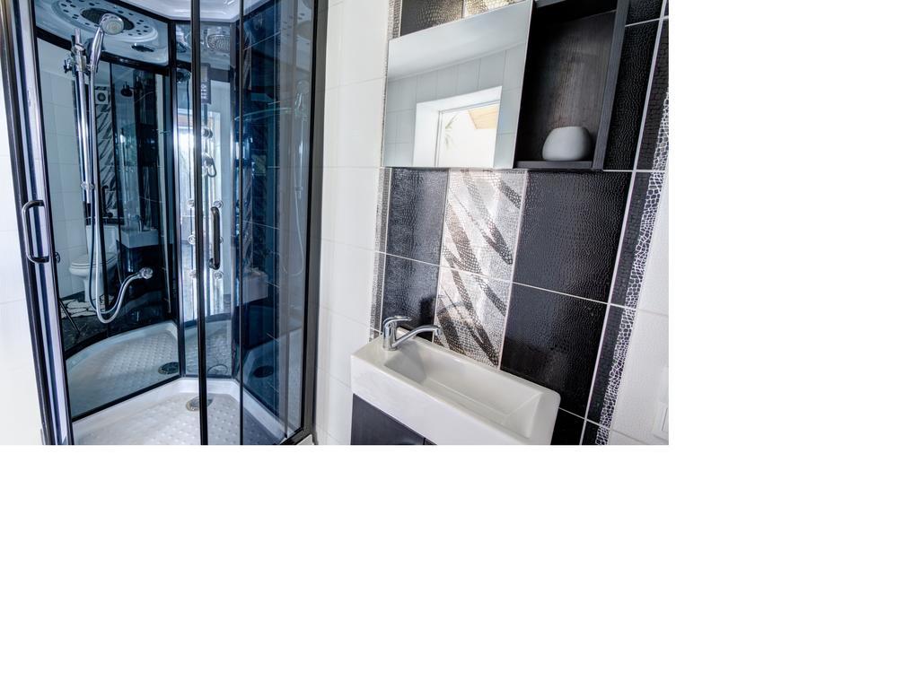 Riviera Apartments - Уединенный Отдых У Моря Odesa Habitación foto
