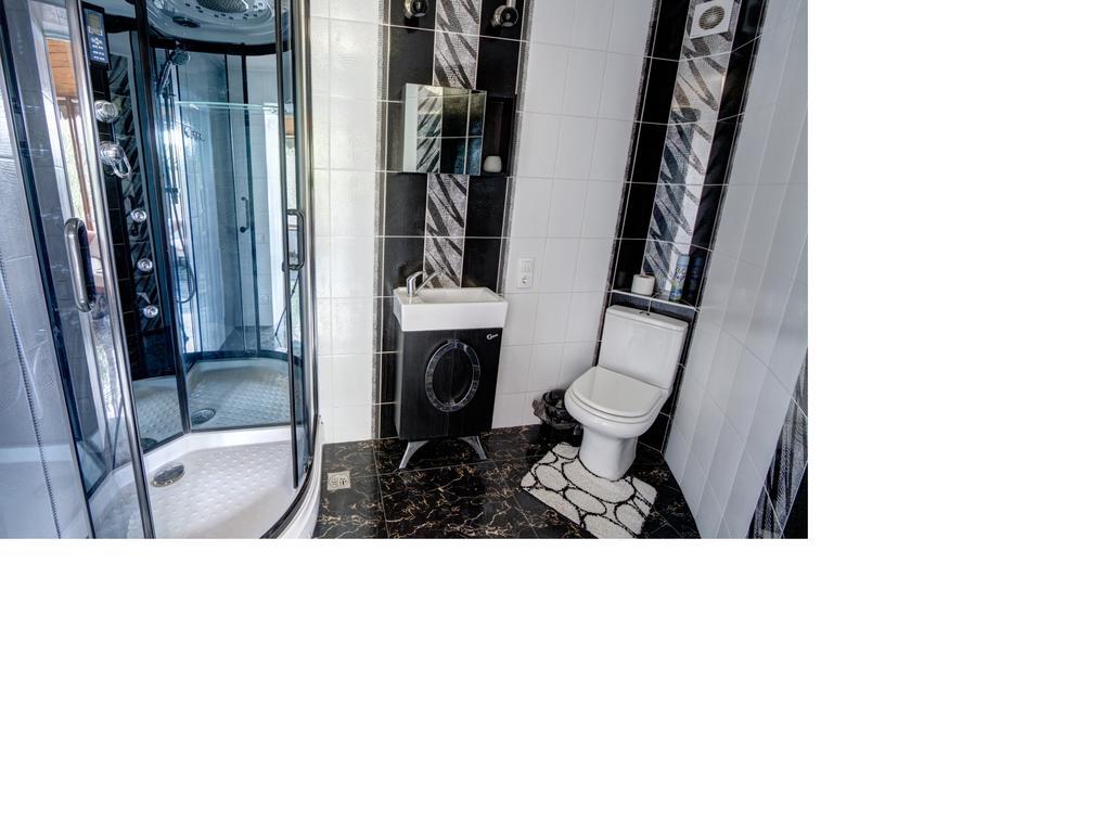 Riviera Apartments - Уединенный Отдых У Моря Odesa Habitación foto